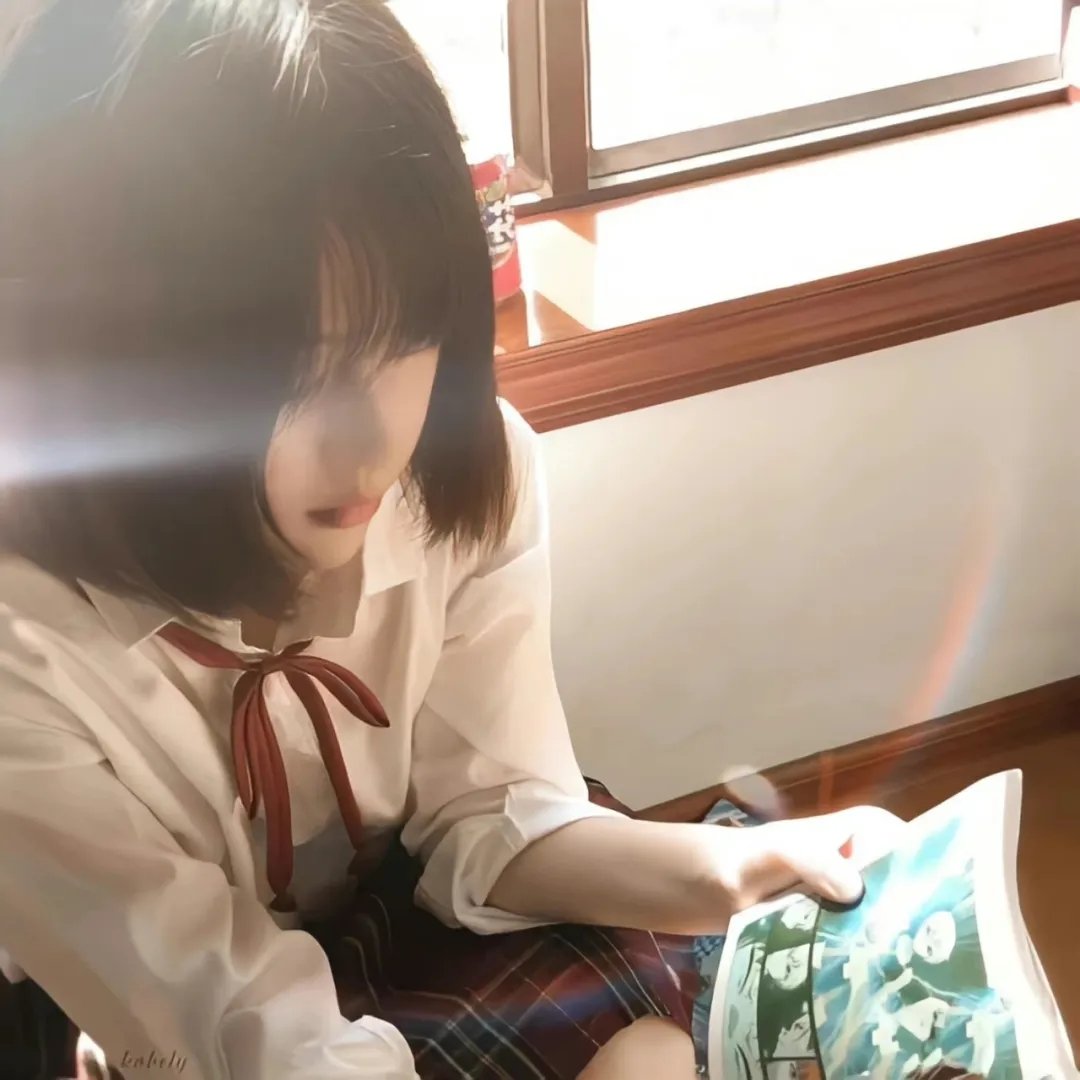 少年踏入山林深处书写冒险篇章